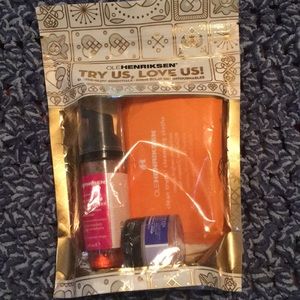 Ole Henriksen Try Us Love Us kit